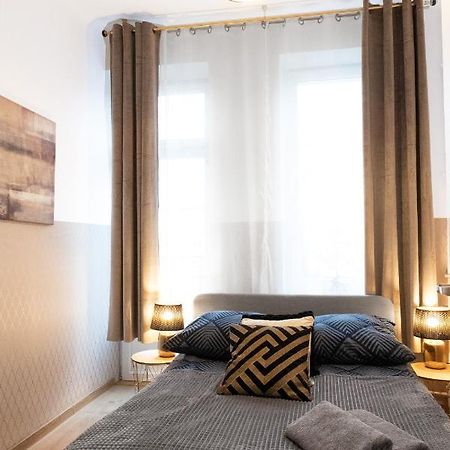 Clicktheflat Aleje Niepodleglosci Center Apart Rooms Varşovia Exterior foto